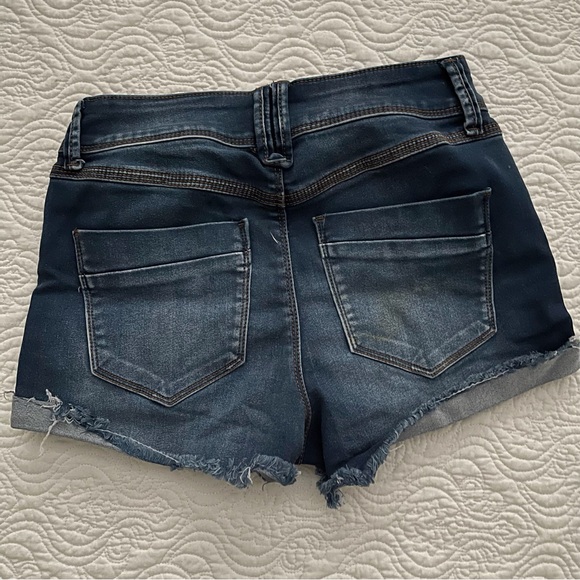 REWASH High Rise Comfort Stretch Distressed Denim Shorts Size 3 - Picture 3 of 16